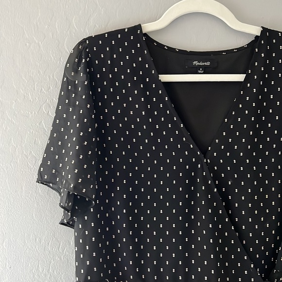 Madewell Flutter-Sleeve Peplum Top in Clipdot - Picture 5 of 9